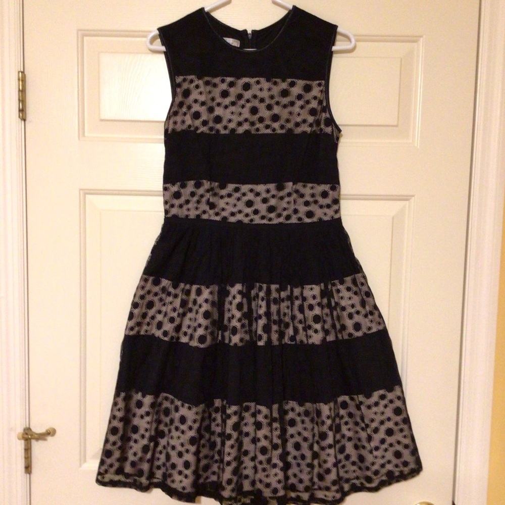 London Style Collection Size 6 Black Tan Sleeveless Fit and Flare Dress